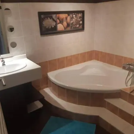 别墅 Maison Moderne ! Jacuzzi ! Table De Massage !