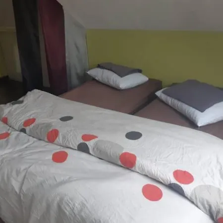 Maison Moderne ! Jacuzzi ! Table De Massage ! 别墅 *