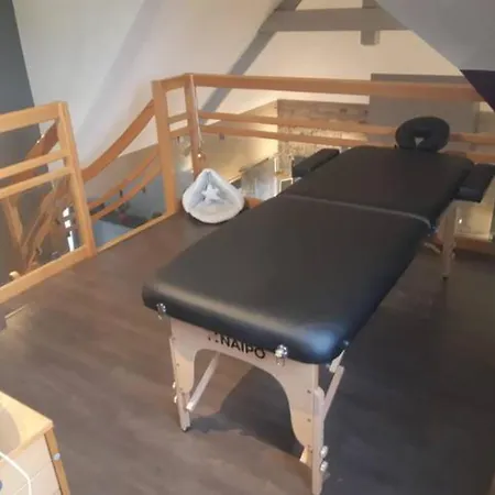Maison Moderne ! Jacuzzi ! Table De Massage ! 别墅 萨韦奈