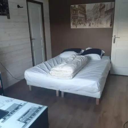 Maison Moderne ! Jacuzzi ! Table De Massage ! 别墅